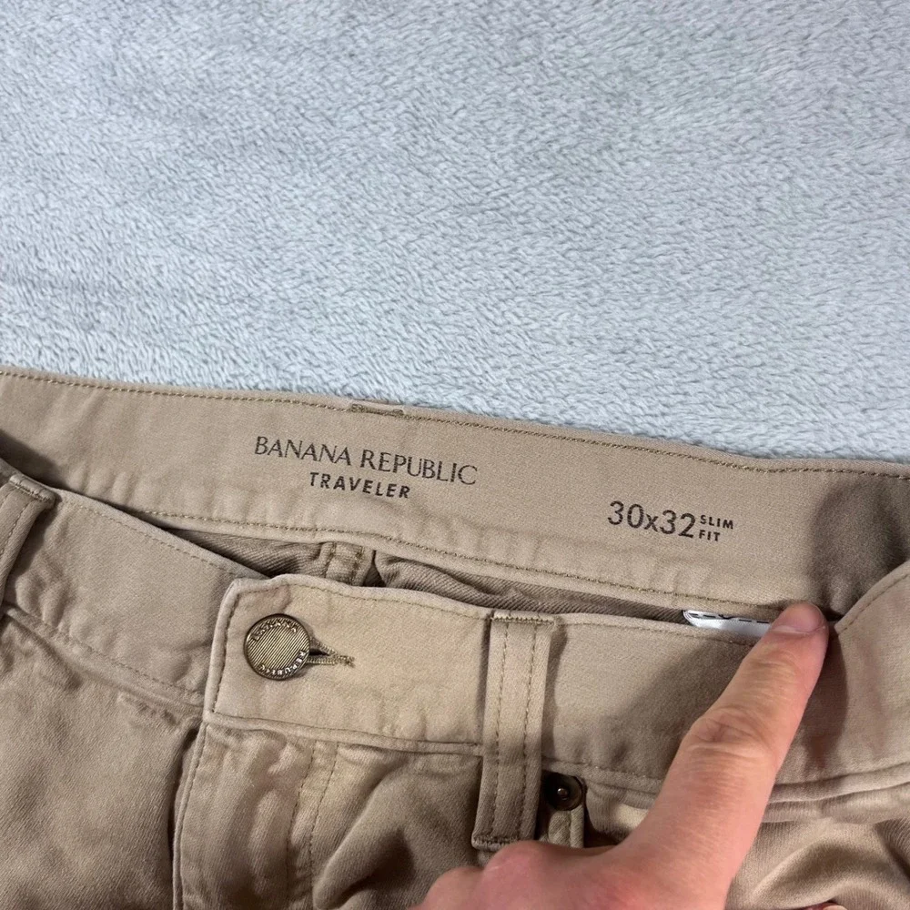 Banana Republic Traveler Slim Fit Pants Mens 30x32 Tan Khaki Chino 5-Pocket